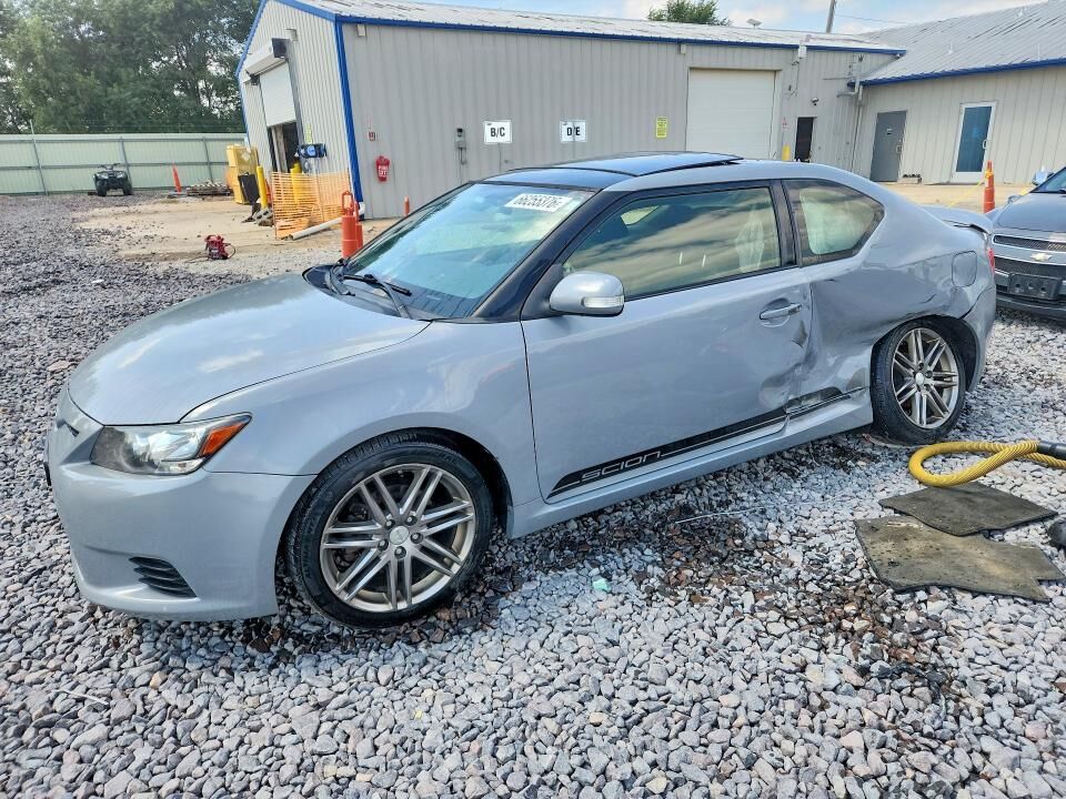 2013 TOYOTA SCION