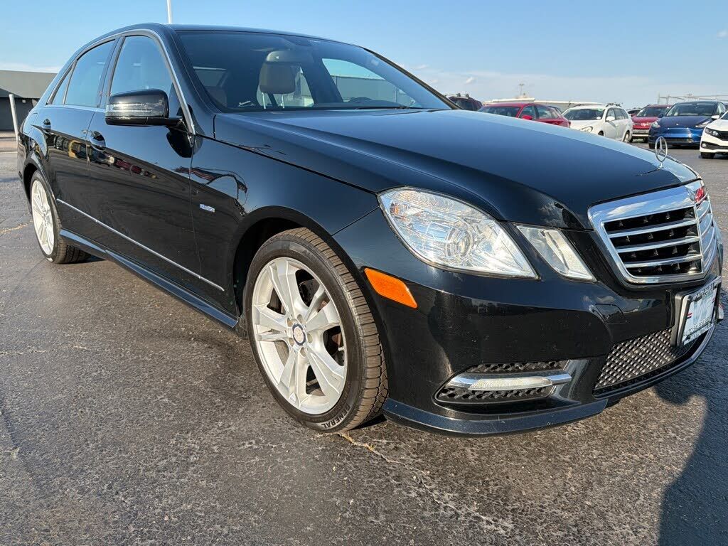 2012 MERCEDES-BENZ E-Class