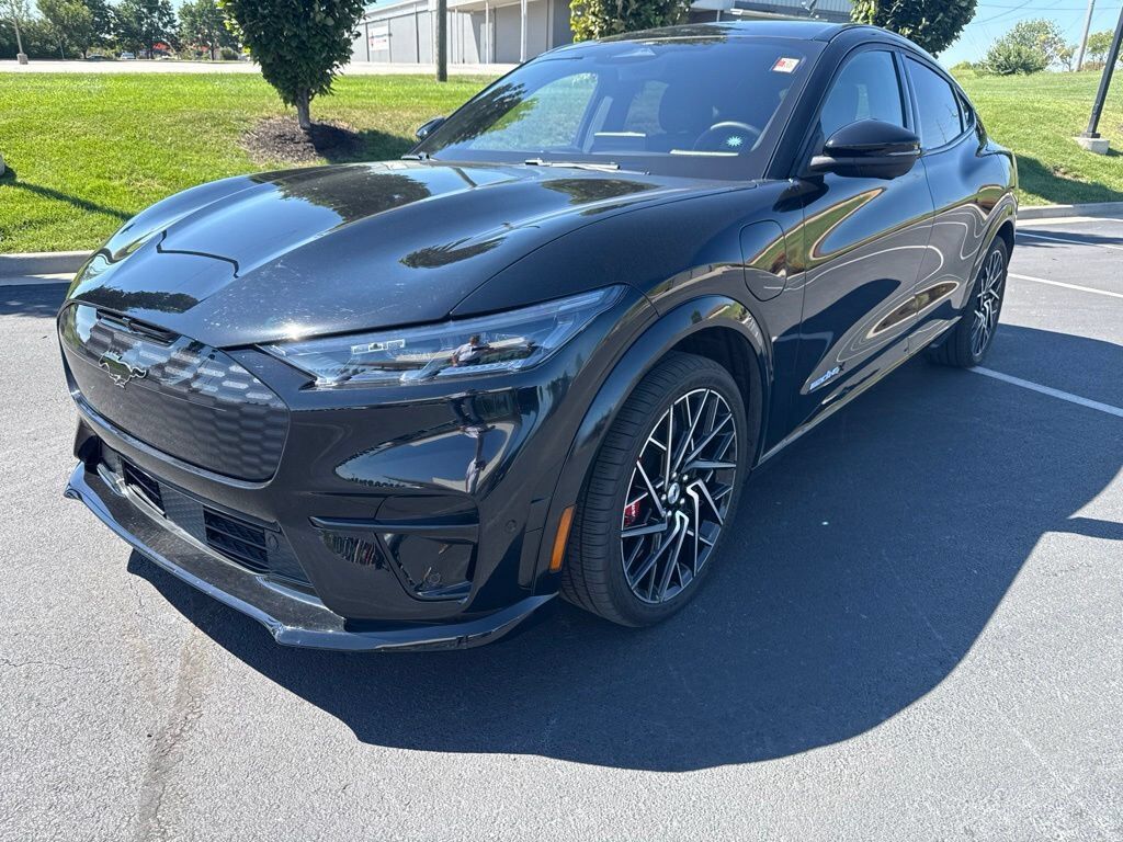 2022 FORD Mach-E