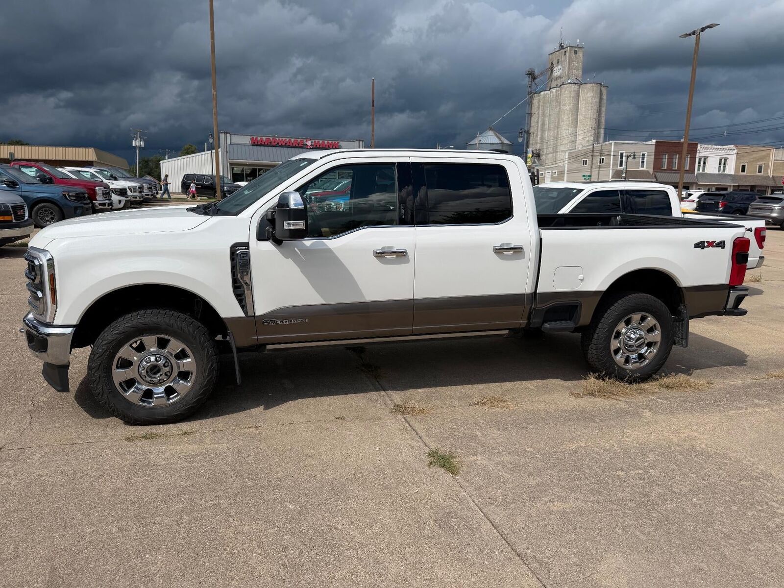 2024 FORD F-350