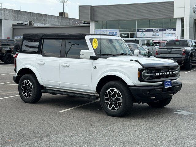 2022 FORD Bronco