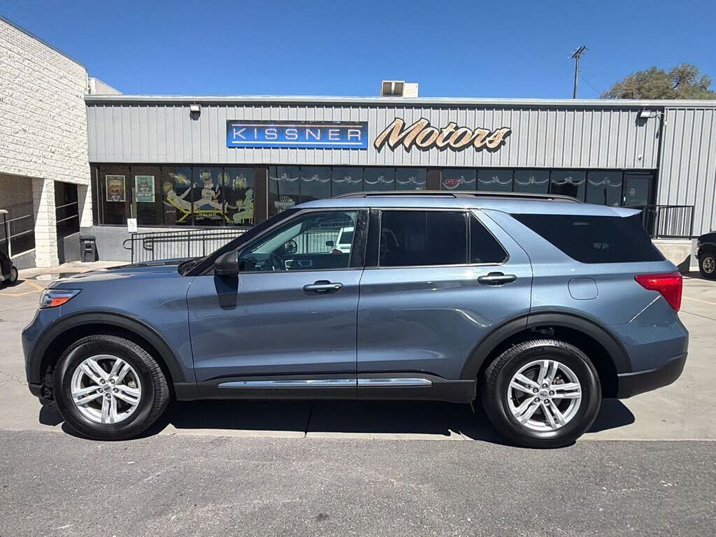 2021 FORD Explorer