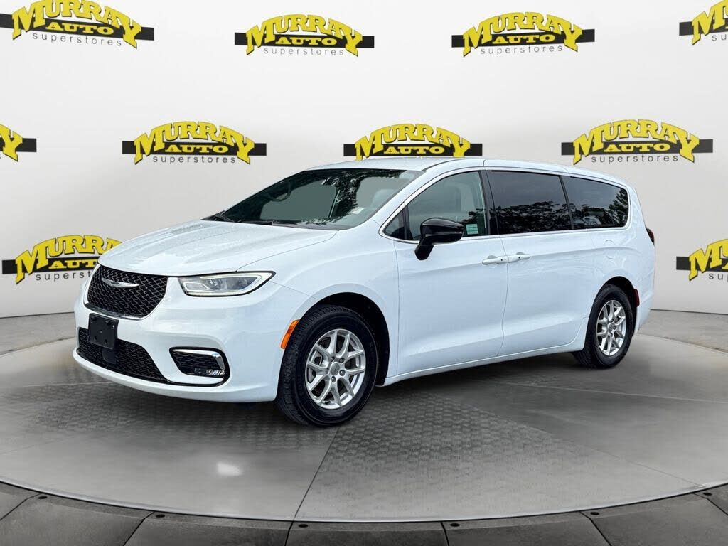 2025 CHRYSLER Pacifica