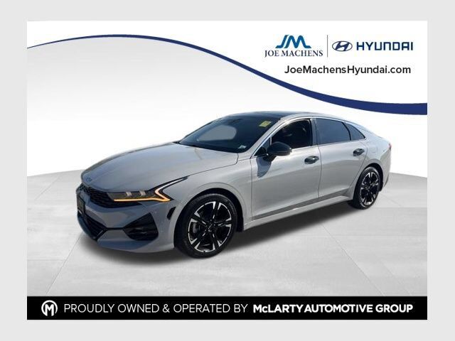 2022 KIA K5