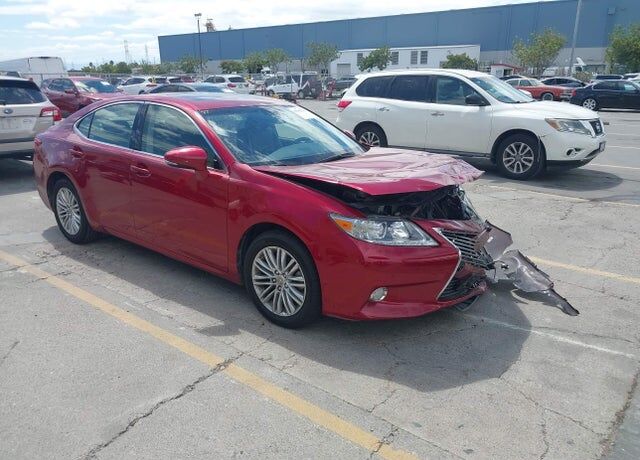 2015 LEXUS ES