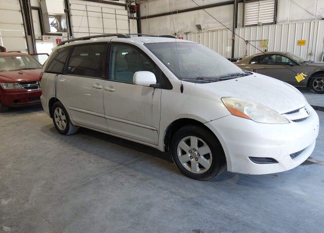 2008 TOYOTA Sienna