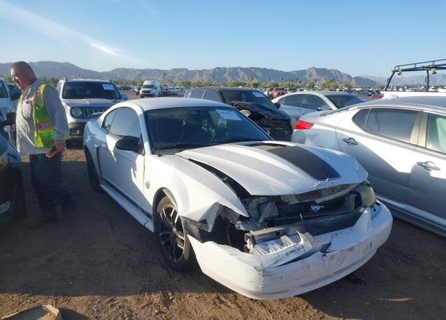 2004 FORD Mustang