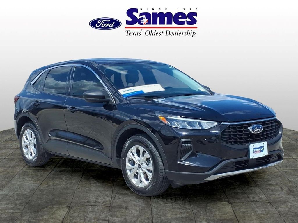 2024 FORD Escape