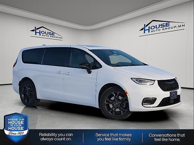 2026 CHRYSLER Pacifica