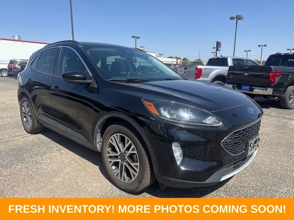 2021 FORD Escape