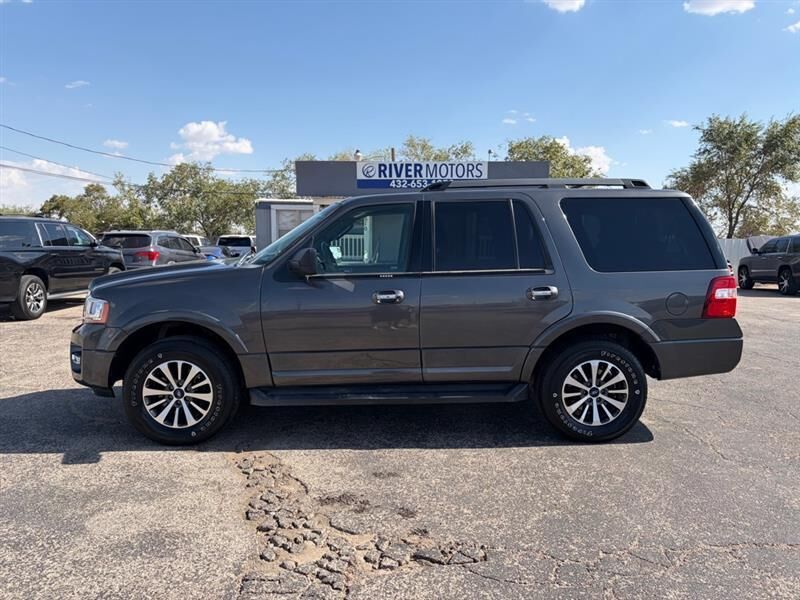 2017 FORD Expedition