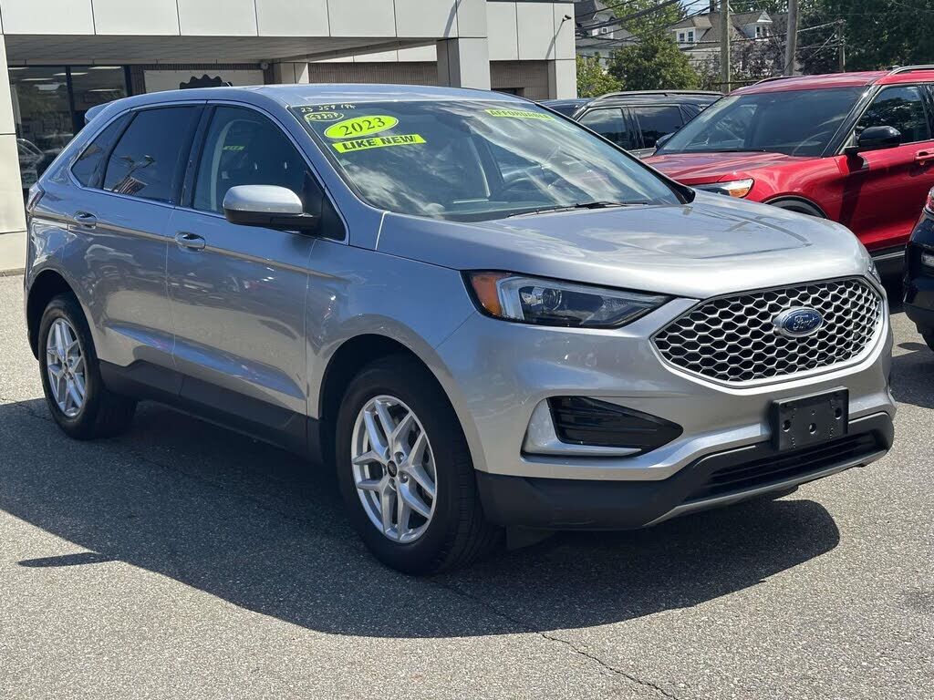 2023 FORD Edge