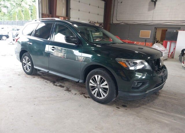 2018 NISSAN Pathfinder
