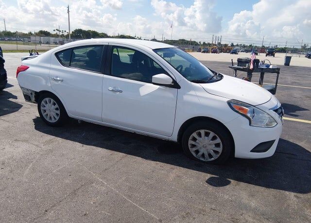 2018 NISSAN Versa
