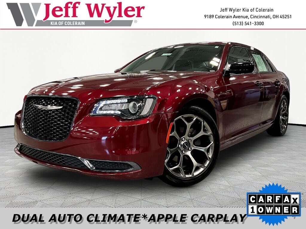 2018 CHRYSLER 300