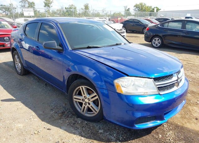 2014 DODGE Avenger