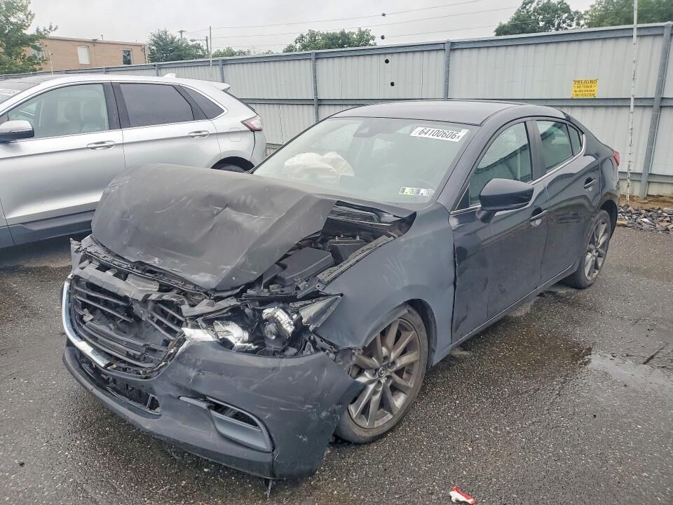 2018 MAZDA Mazda3