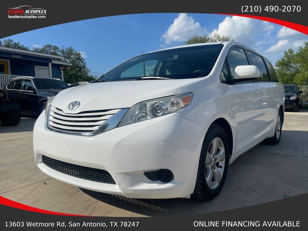 2015 TOYOTA Sienna