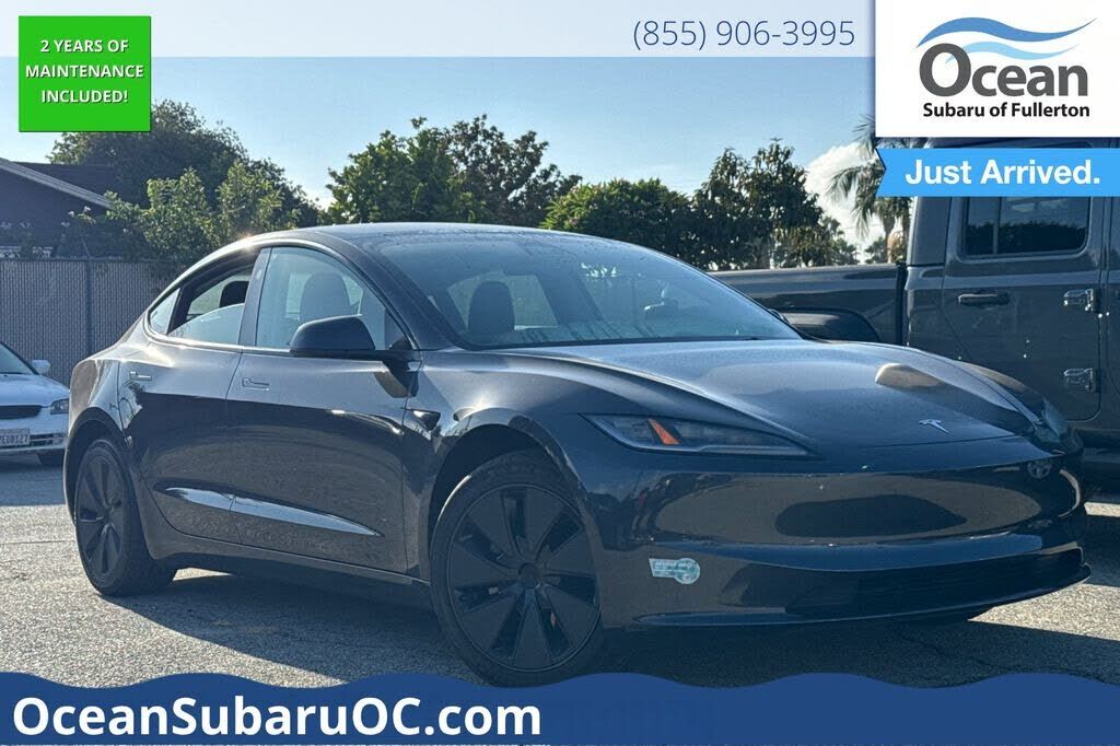 2025 TESLA Model 3
