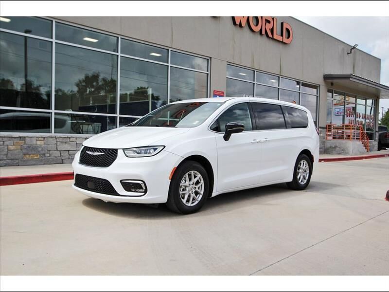 2025 CHRYSLER Pacifica