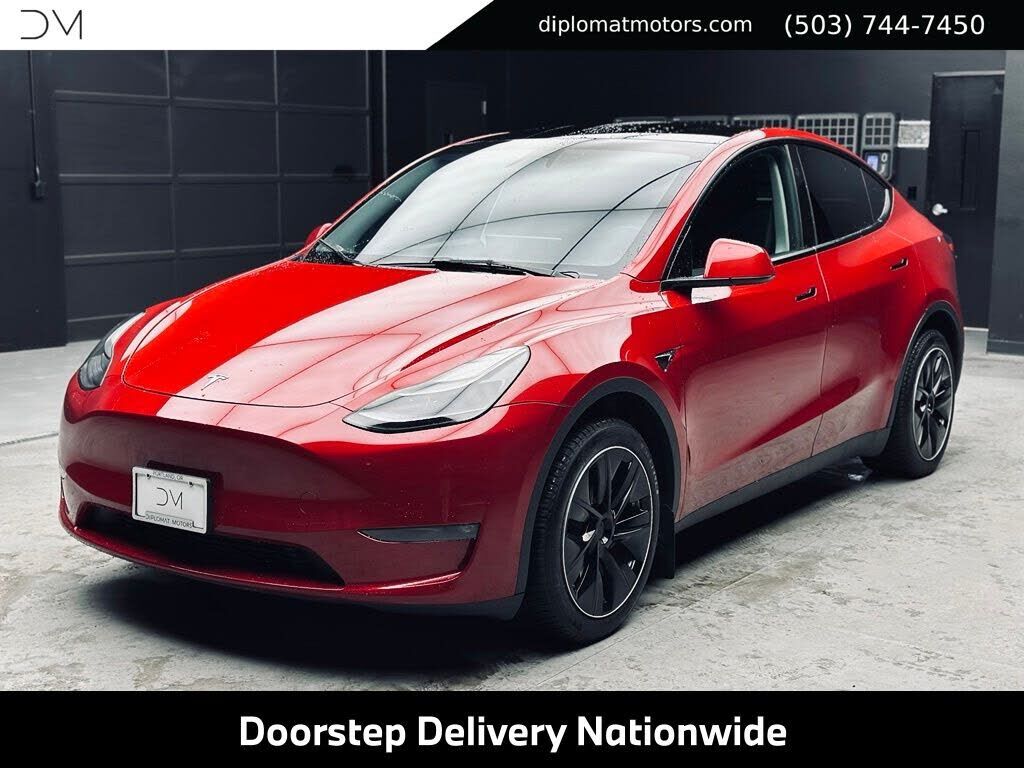2023 TESLA Model Y