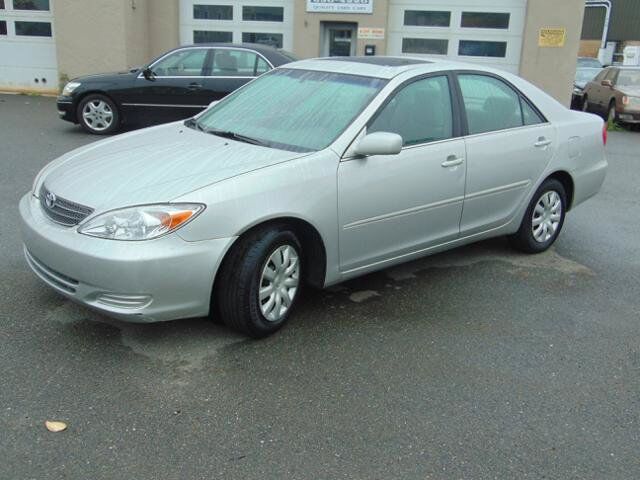 2004 TOYOTA Camry
