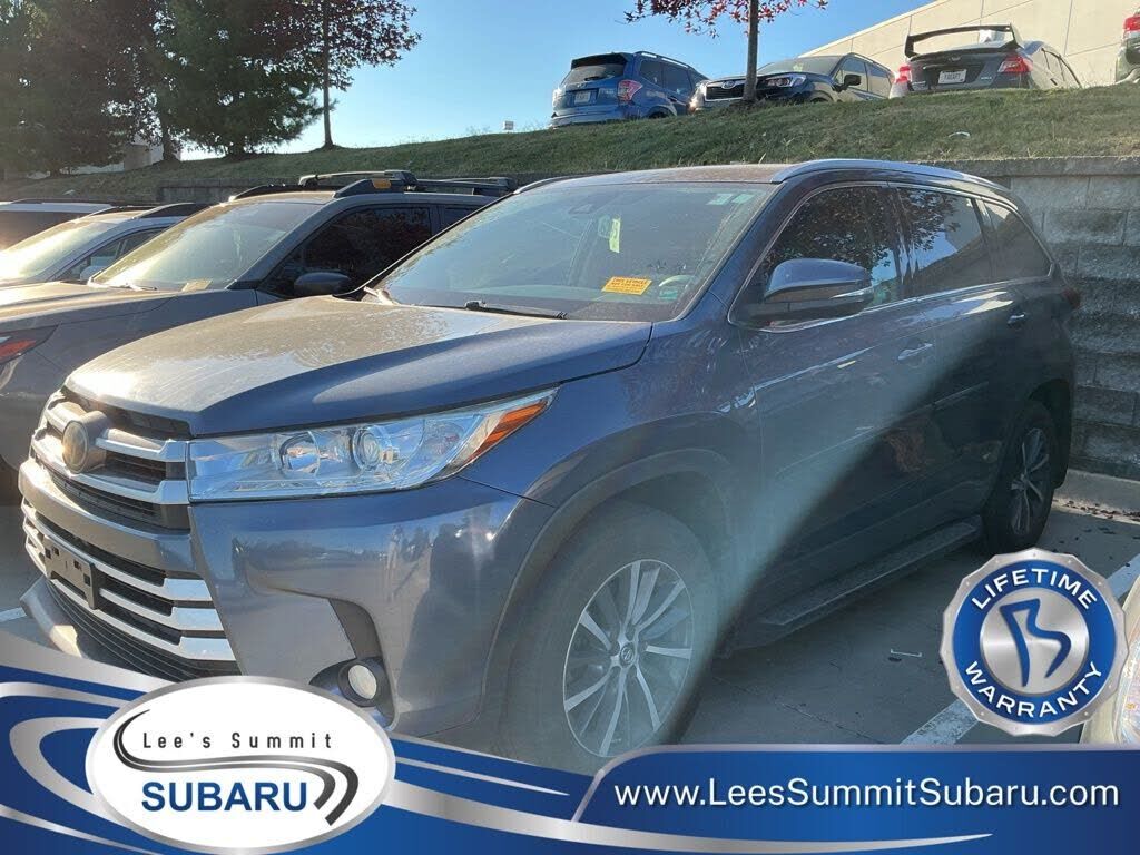 2017 TOYOTA Highlander