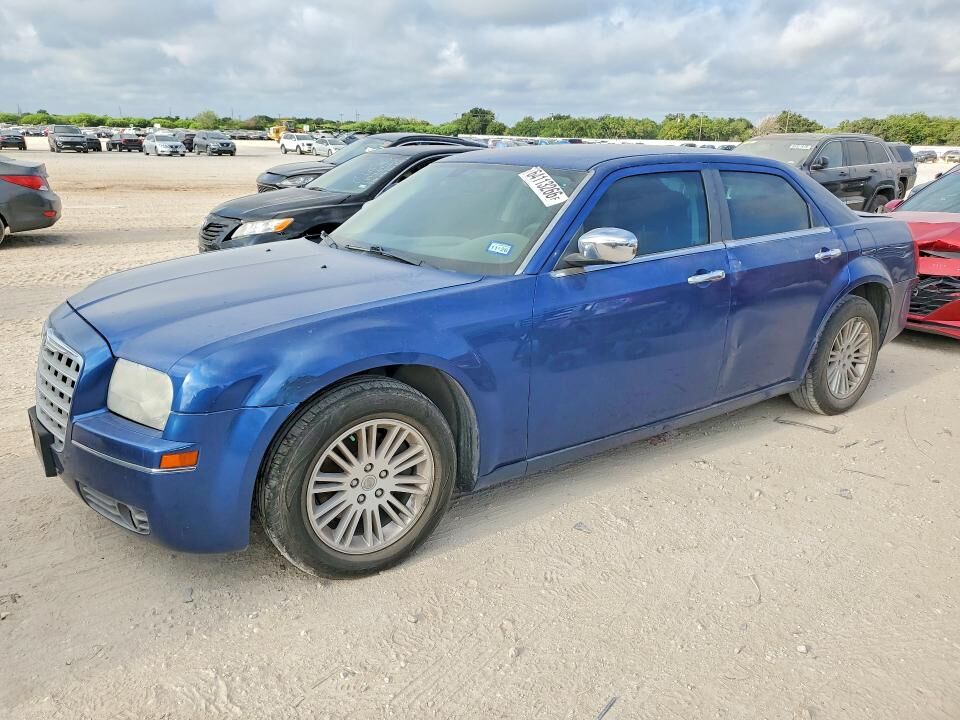 2010 CHRYSLER 300