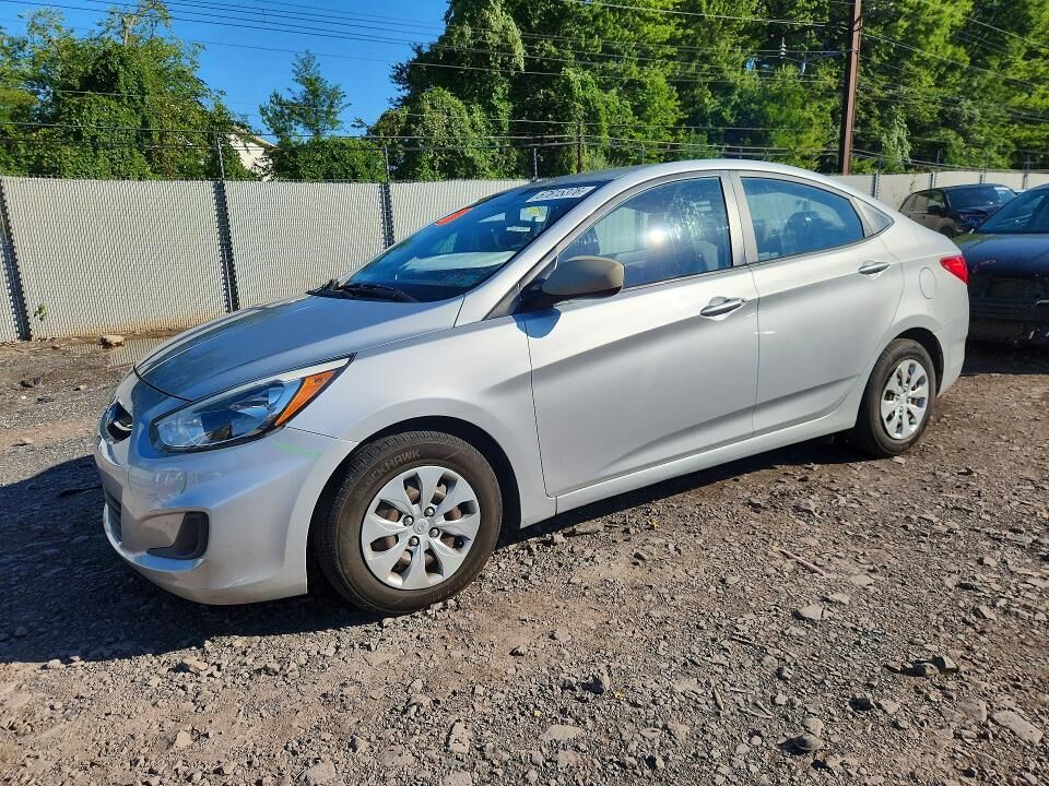 2015 HYUNDAI Accent
