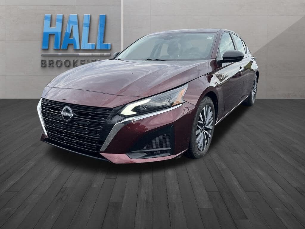 2025 NISSAN Altima