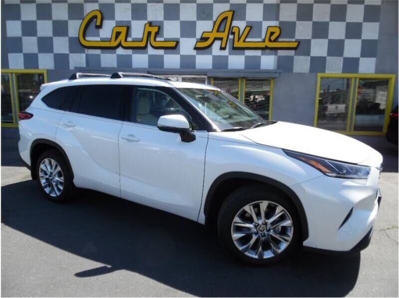 2021 TOYOTA Highlander