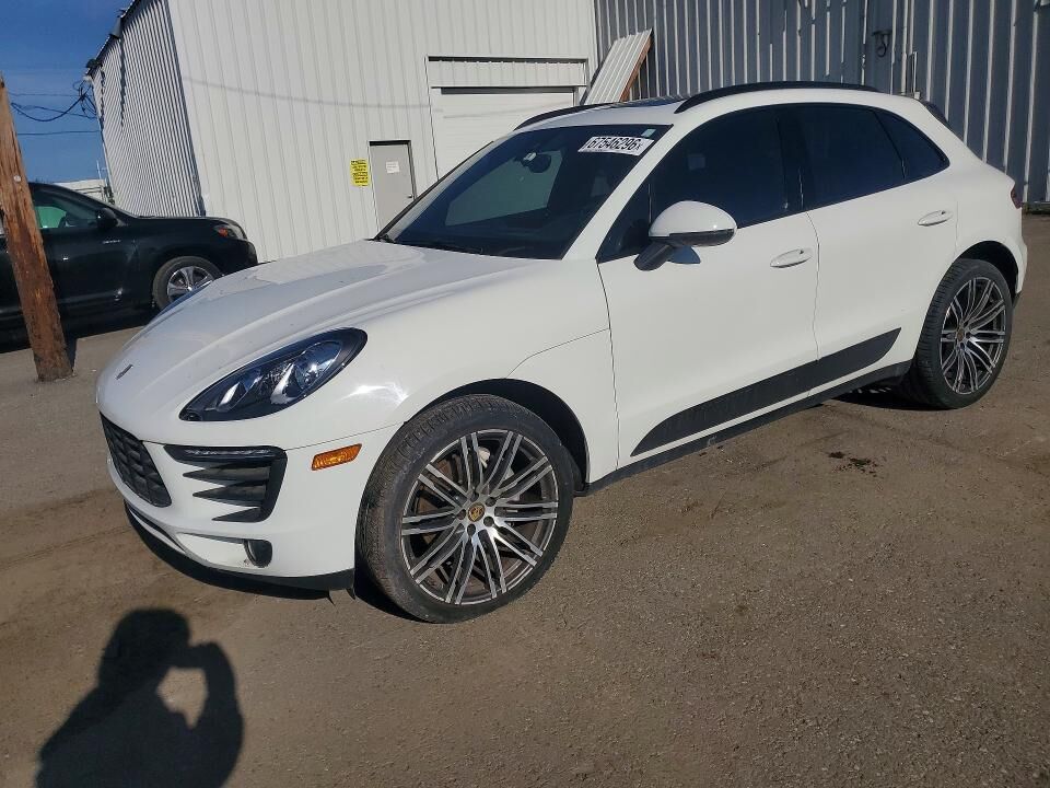 2017 PORSCHE Macan