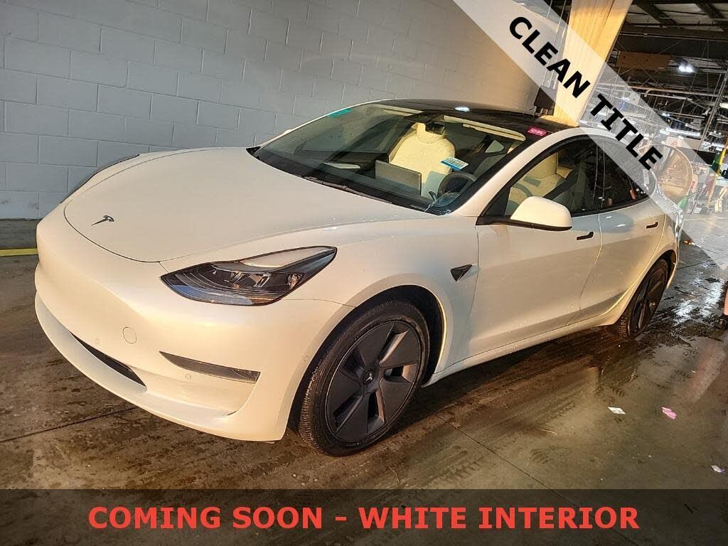 2022 TESLA Model 3