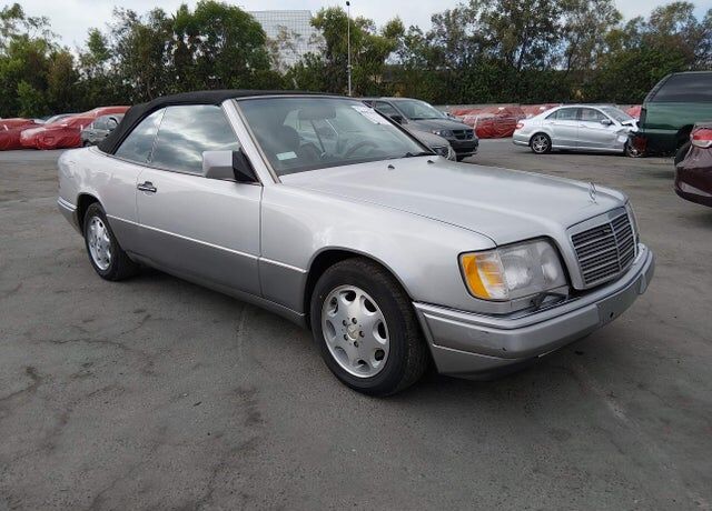 1995 MERCEDES-BENZ E-Class