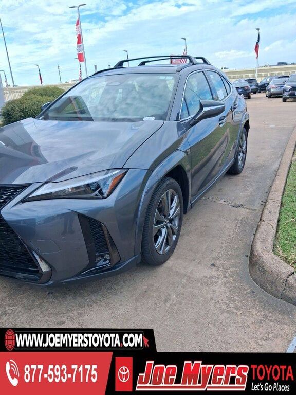 2025 LEXUS UX