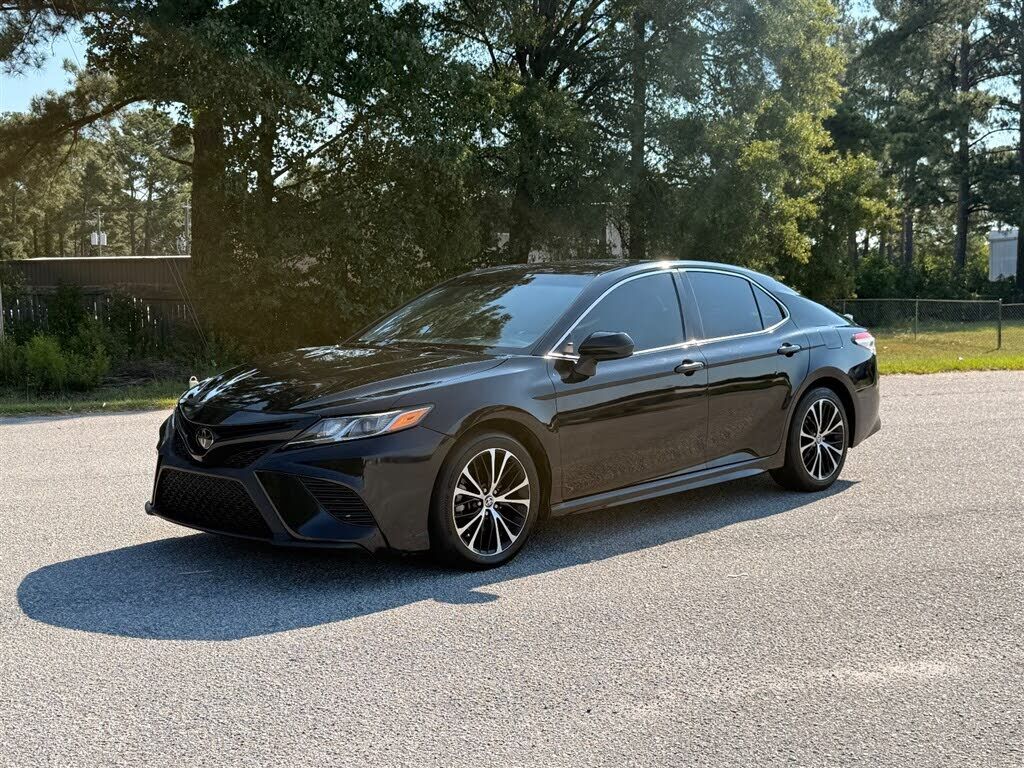 2020 TOYOTA Camry
