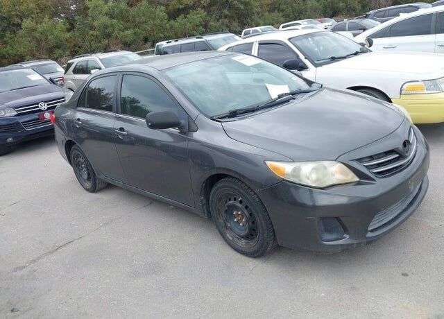 2013 TOYOTA Corolla