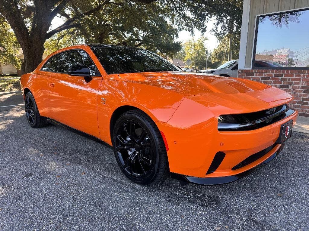 2025 DODGE Charger