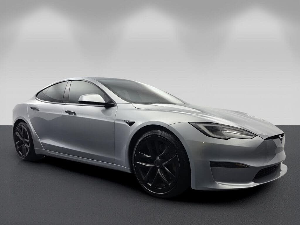 2024 TESLA Model S