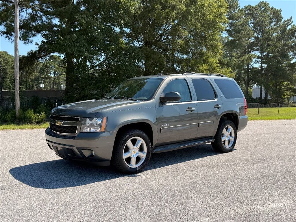 2011 CHEVROLET Tahoe