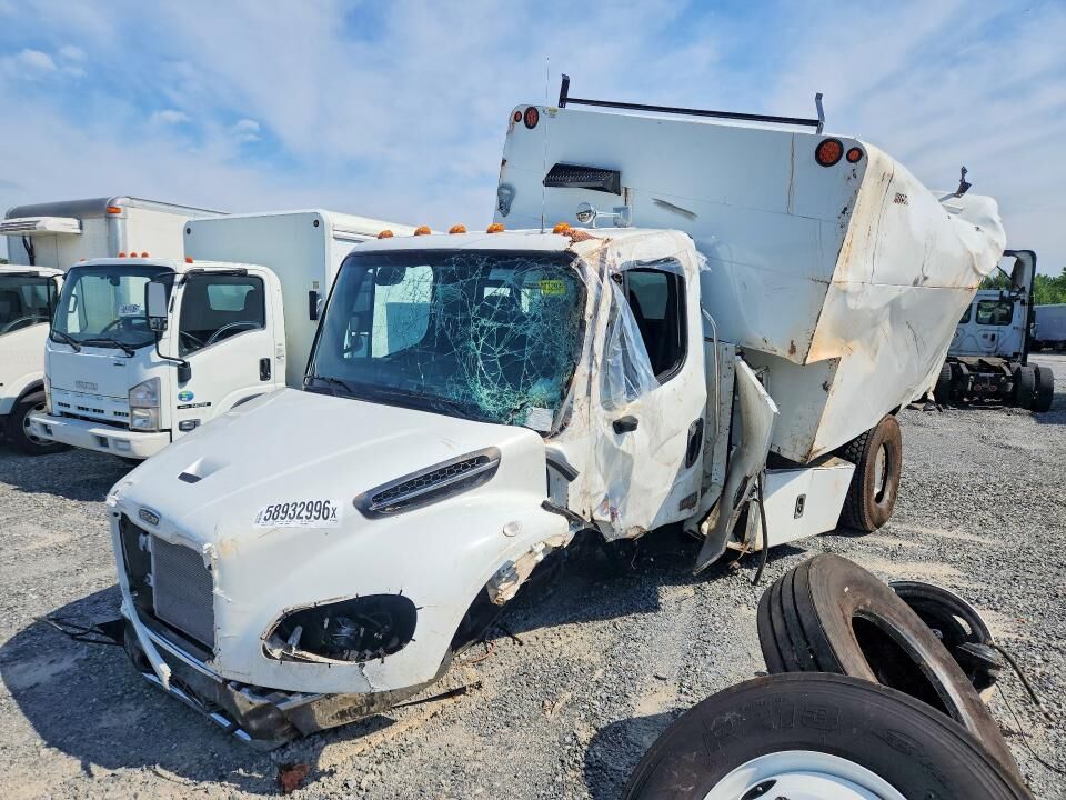 2025 FREIGHTLINER M2
