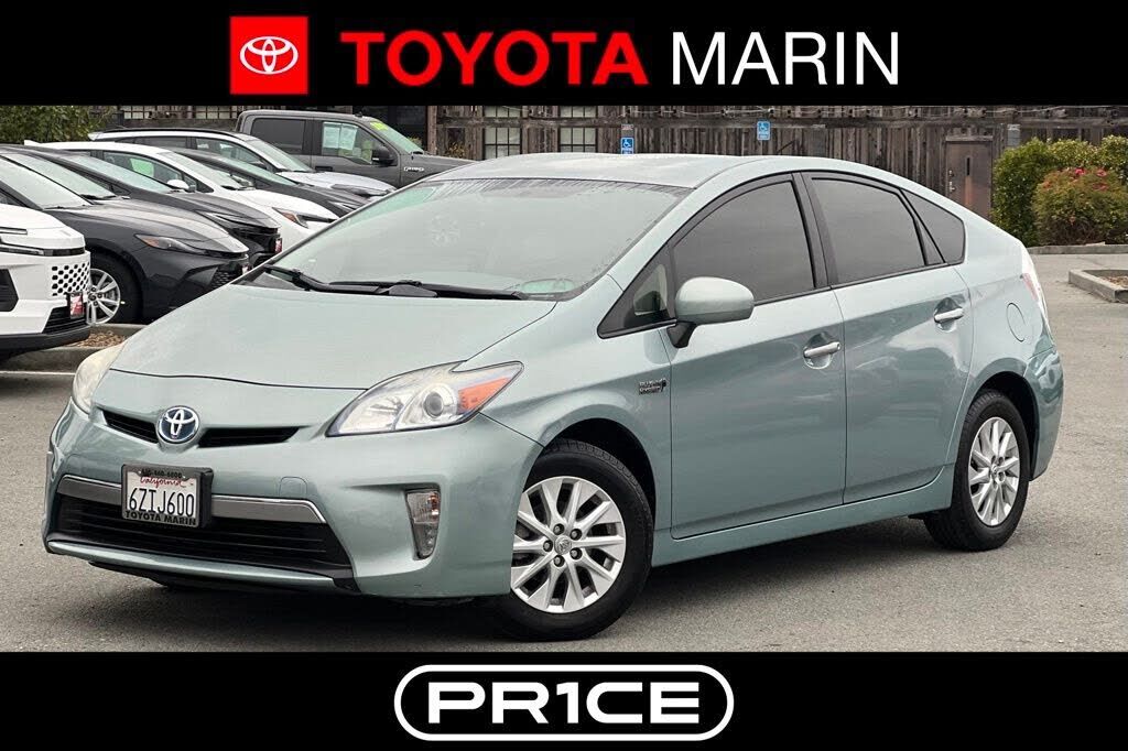 2013 TOYOTA Prius