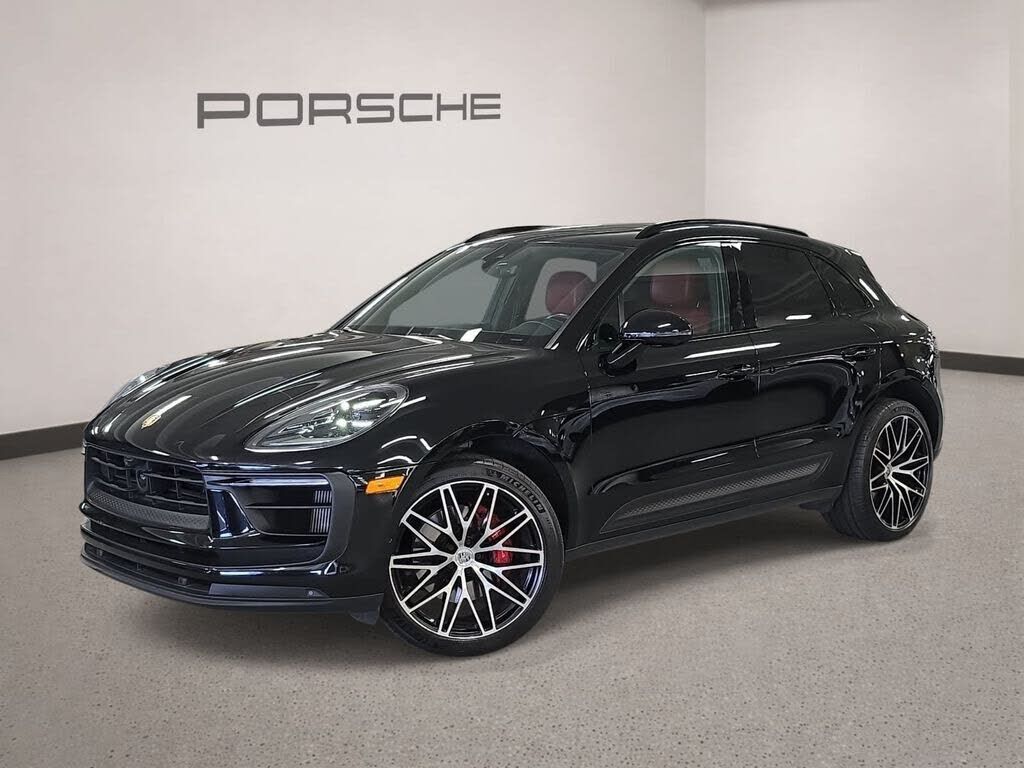 2023 PORSCHE Macan