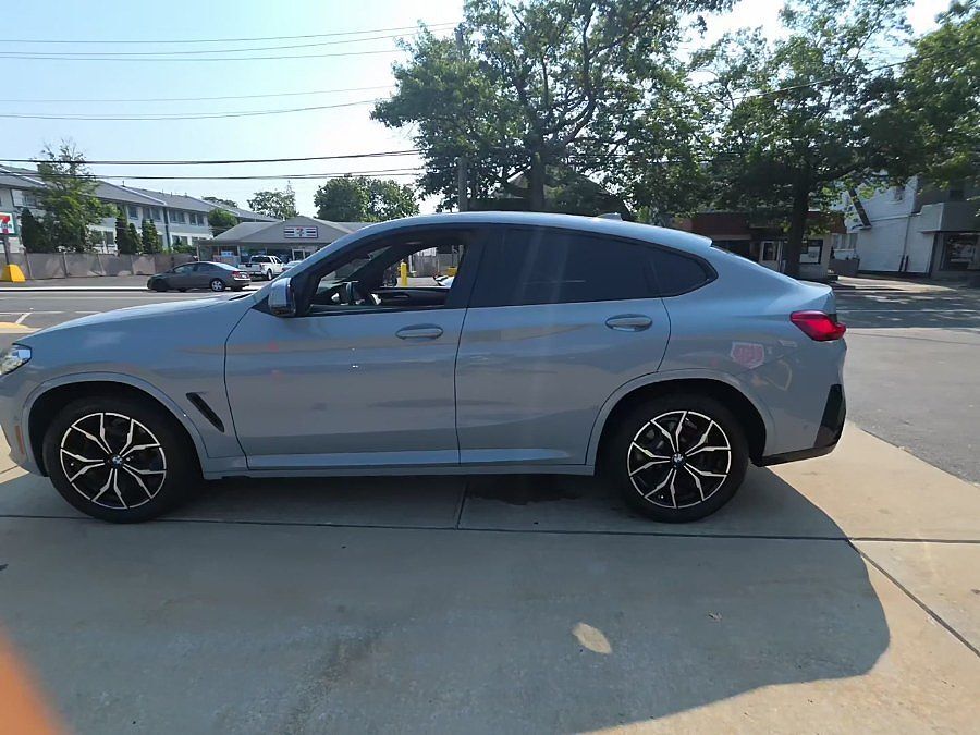 2023 BMW X4