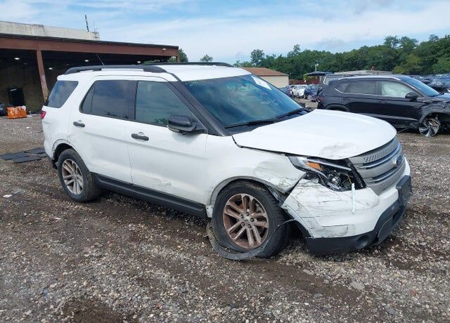 2015 FORD Explorer