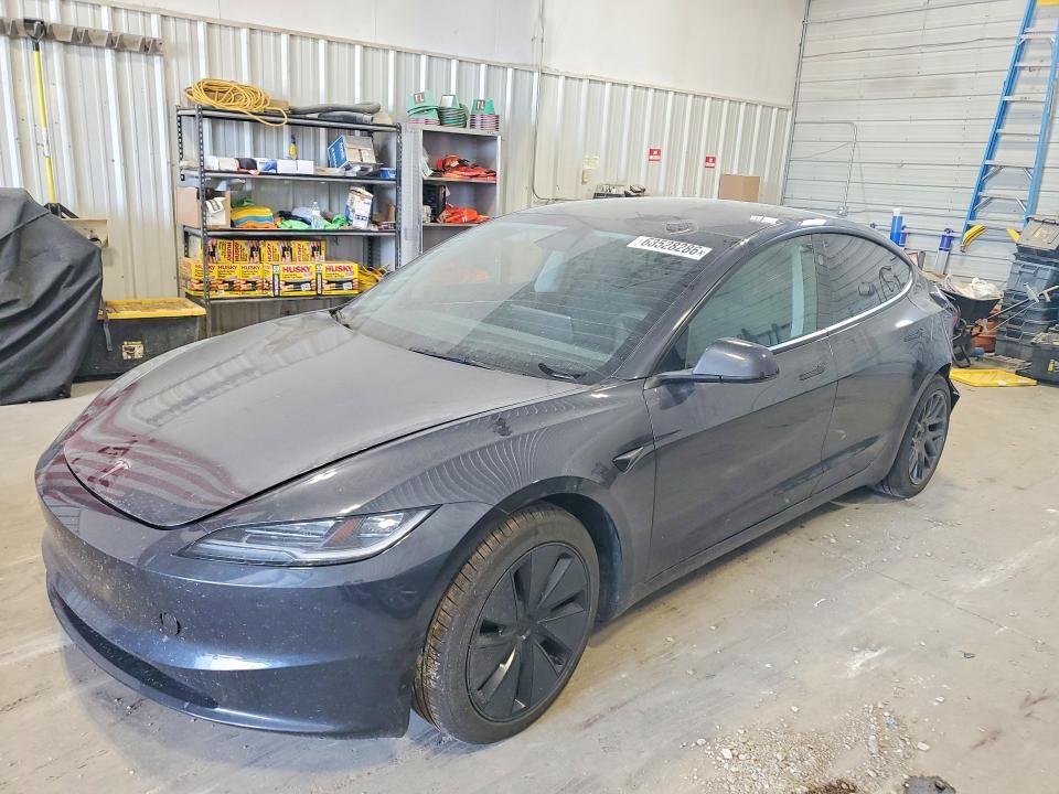 2025 TESLA Model 3