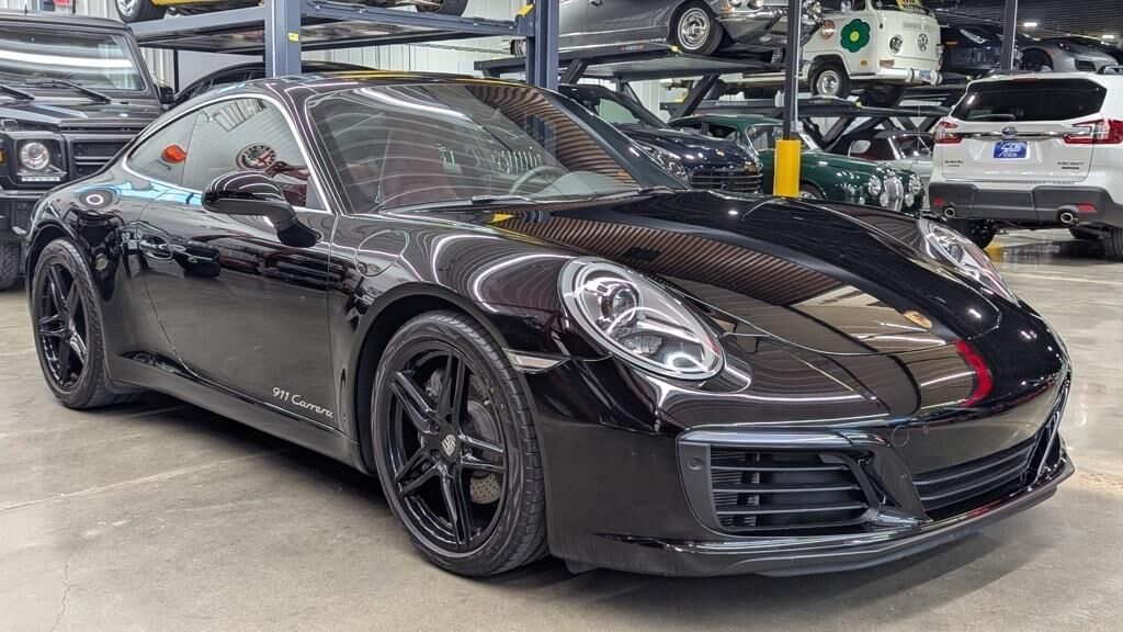 2018 PORSCHE 911