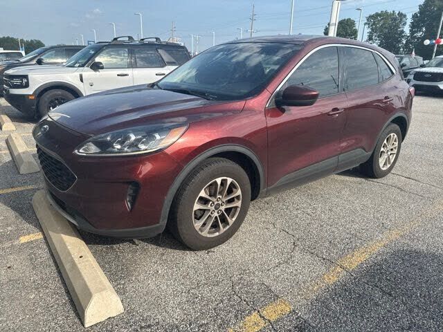2021 FORD Escape