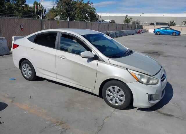 2017 HYUNDAI Accent