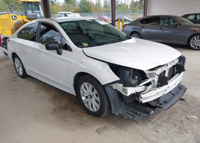 2017 SUBARU Legacy